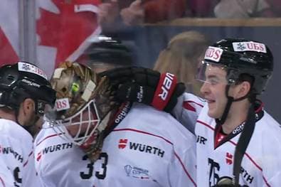 Spengler Cup: Turnierfavoriten starten mit Siegen