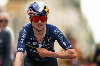 Olympiasieger stürzt in Schlucht - und keiner bemerkt es