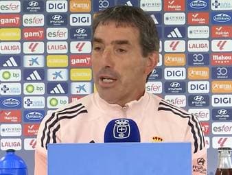 Oviedo-Trainer Guillermo Almada fordert vor dem Duell mit Real Madrid einen mutigen Auftritt seiner Mannschaft. Trotz der Unruhe rund um die Königlichen sieht er die Partie als große Chance.