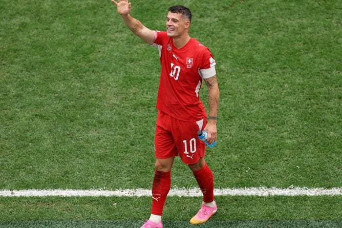 Weinender Xhaka: „Unglaubliches Gefühl“