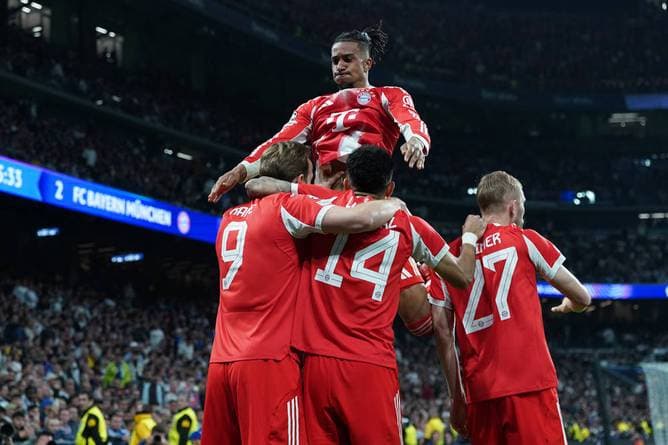 "Alles drin": Bayerns 100-Tore-Sturm soll es richten