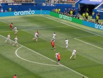 Spaniens Marc Cucurella liefert die astreine Vorlage zum 1:0 gegen Österreich im WM-Sechzehntelfinale. Der Anfang vom Ende des großen Traums im Alpenland.