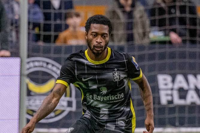 1860-Held von Auto erfasst