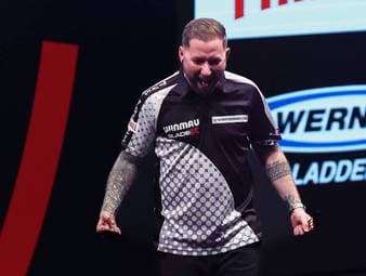 Noppert mit 9-Darter zum Match - Deutsche stark