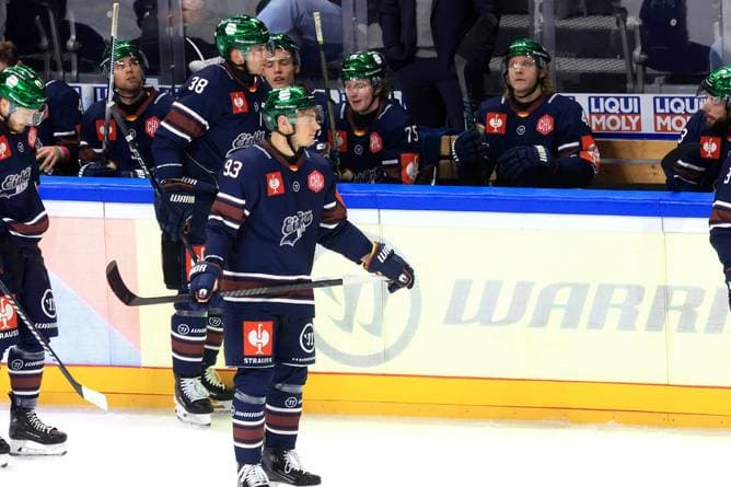 CHL: Berlin vor dem Aus - Bremerhaven siegt