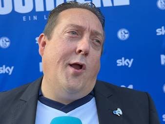 Schalke Lennart spricht bei einem Empfang über den Mythos Schalke - und legt dabei ein einzigartiges Sprüchefeuerwerk an den Tag.