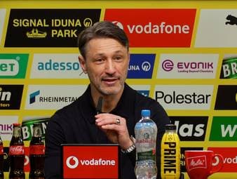 Karim Adeyemi zeigte sich wenig begeistert von seiner Auswechslung. Niko Kovac nennt den Grund ohne ein Blatt vor den Mund zu nehmen.
