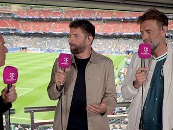Magenta-Experte Thomas Müller erklärt sich nach der Diskussion in den Medien, rund um ihre Aussagen des Bundestrainers und der Aufstellung. 