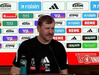 Viel los bei Union Berlin. Anlässlich der Filmpremiere tauchen Steffen Baumgart und Co. zu den "Peaky Blinders" ab. Weniger Vergnügen als am Film hat Trainer Steffen Baumgart aber offensichtlich an den aktuellen Fußball-Übertragungen.