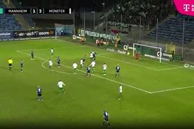 WOW - was für ein Tor! Selbst die Teamkollegen sind fassungslos