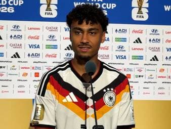 Kurz nach dem Ausgleichstreffer von Curacao gab es für die Spieler eine Trinkpause, diese nutzte der Bundestrainer clever aus. 