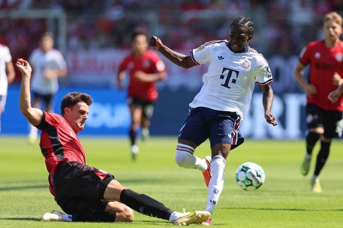 LIVE: Bayern im ersten Test in Rückstand