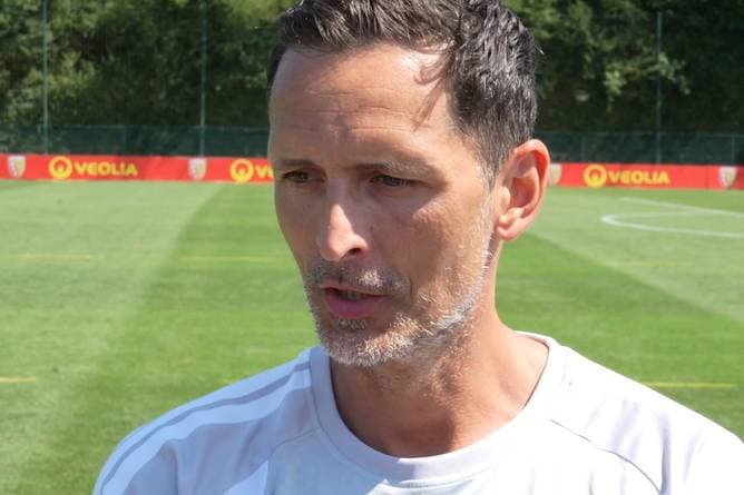 Toppmöller zieht Fan-Vergleich zur Eintracht
