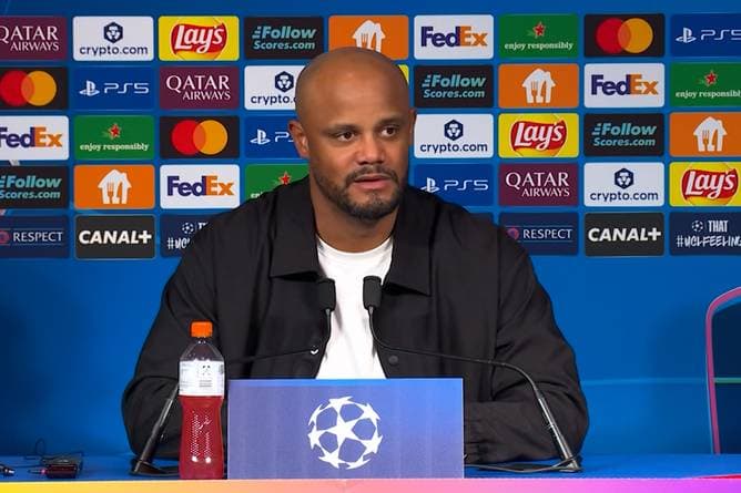 "Wer eine Karte hat und sich ungut fühlt: Bleibt daheim!"