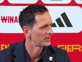 Wer ist der absolute Vorzeigespieler, den Dino Toppmöller in seiner Karriere begegnet ist? Neben Bastian Schweinsteiger und Toni Kroos entscheidet sich der neue Trainer des RC Lens für Manuel Neuer.