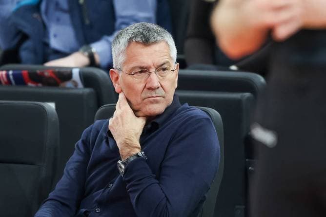 Bayern-Boss mit flammendem Appell