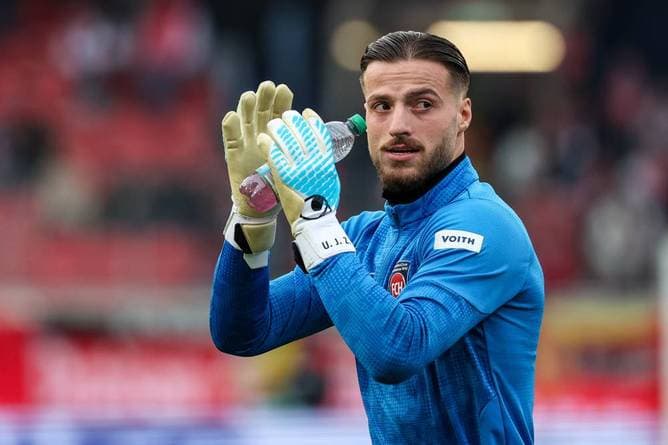 Transferticker: Arsenal wohl heiß auf BVB-Keeper