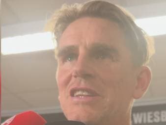 Tom Bischof könnte nach dem Abgang von Leon Goretzka mehr Verantwortung beim FC Bayern übernehmen. Sportdirektor Christoph Freund traut dem Mittelfeldspieler jedenfalls einiges zu.