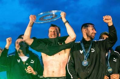 Diebe schmolzen Meisterschale ein