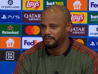 Vincent Kompany spricht nach dem Sieg gegen den Club Brügge in der Pressekonferenz über den Youngstar Lennart Karl.