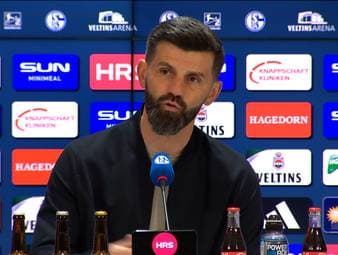 Schiri-Ärger! Schalkes Trainer wird nach Dzeko-Rot deutlich