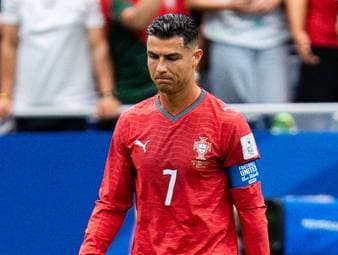 Der Head of Video bei SPORT1, Jonas Nohe, teilt seinen Eindruck zum ersten Auftritt von Portugal bei dieser WM. Auch Superstar Cristiano Ronaldo bleibt dabei nicht von Kritik verschont. 