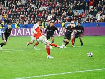 "Krasse Schwalbe": Schiri-Experte wird deutlich