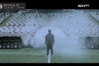 Ex-BVB-Star als Batman: Die irrste Vorstellung des Jahres? 