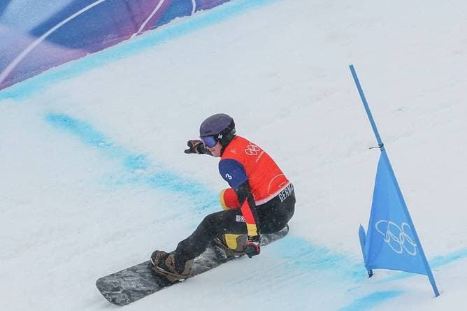 Mixed-Team der Snowboardcrosser fix