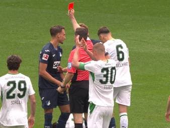 Die Highlights und alle Tore der Partie zwischen dem FC St. Pauli und dem VfL Wolfsburg vom 34. Spieltag der Fußball-Bundesliga im Video.