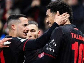Bayer macht Playoffs klar