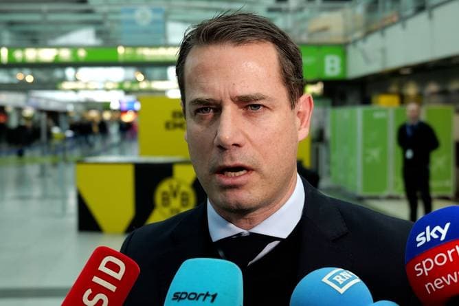 Später Stunk um BVB-Transfer: Ricken verwundert