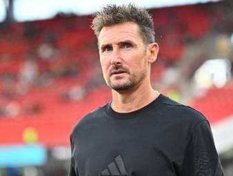 Klose zurück an der Spitze