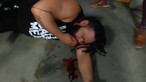 Jacob Fatu wurde bei WWE SmackDown Opfer einer mysteriösen Attacke