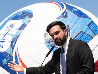 "Reine Geldmacherei": Ärger wegen FIFA-Verbot