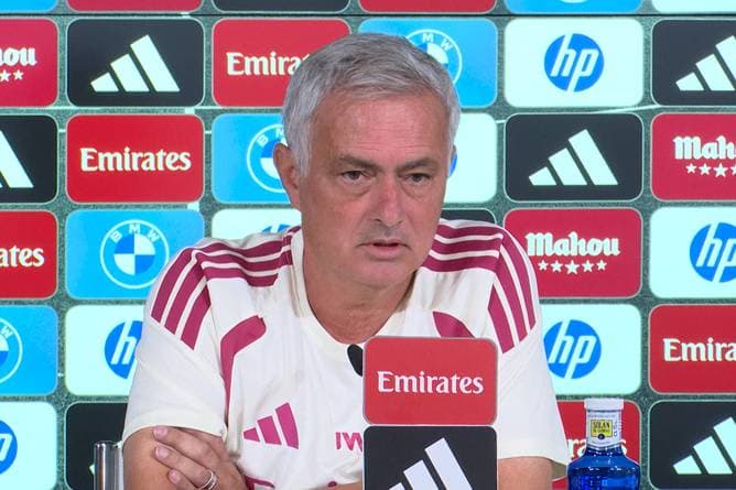 Hier lästert Mourinho über die Bundesliga