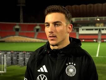 Said El Mala erlebte aufregende Tage: Erst das Training bei der A-Nationalmannschaft, dann der 2:0-Sieg mit der U21 gegen Georgien. Das Kölner Talent freut sich nun darauf, seine Erlebnisse mit der Familie zu teilen.