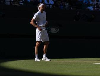 Zverev ausgebremst