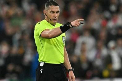 Für WM-Jubiläum: Referee erhält spezielles Trikot