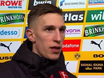 Nico Schlotterbeck hätte nach dem Foul an Josip Stanisic auch Rot sehen können, das weiß der Verteidiger auch. 