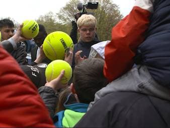 Diego Dedura setzt sich gegen den Inder Nagal durch und zieht in die Hauptrunde der BMW Open ein.