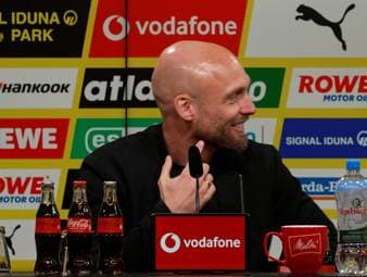 Ole Book ist nicht weit von Dortmund aufgewachsen und seit frühester Kindheit BVB-Fan. Beim Rückblick auf die Trikothistorie der Dortmunder sorgt der neue Sportdirektor für Irritationen und einen kleinen Lacher.