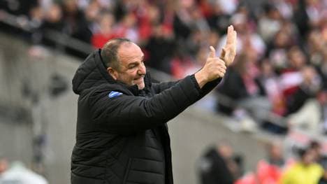Psychologe: Heidenheims Trainer Frank Schmidt 