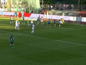 Die Frauen des FC Bayern bleiben in der Bundesliga weiterhin ungeschlagen. Bereits als Meister feststehend, taten sich die Münchnerinnen gegen Bremen aber lange schwer. 
