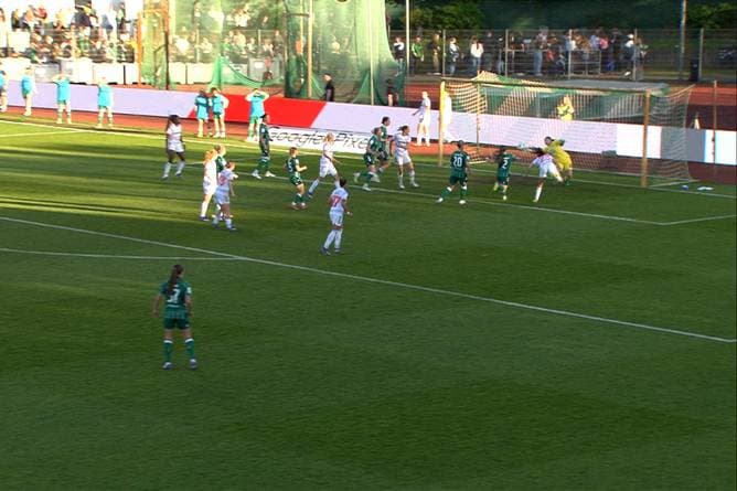 Zwei Tore - und eine irre Bayern-Serie bleibt am Leben