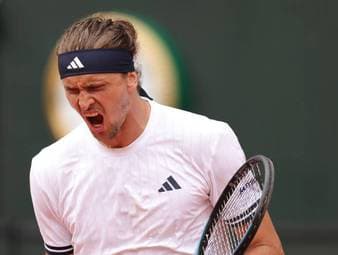 Zverev stürmt ins Viertelfinale