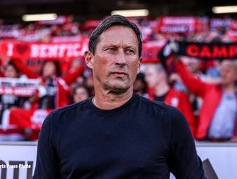 Der Klopp-Nachfolger ist gefunden. Am Freitag präsentiert Red Bull Roger Schmidt als "Head of Global Soccer". Der 59-Jährige unterschreibt einen langfristigen Vertrag. 