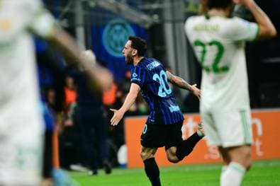 Calhanoglu mit brachialem Traumtor