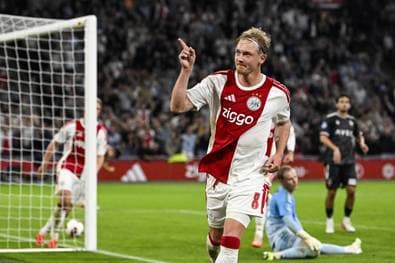 Brandt verhilft Ajax zum nächsten Sieg