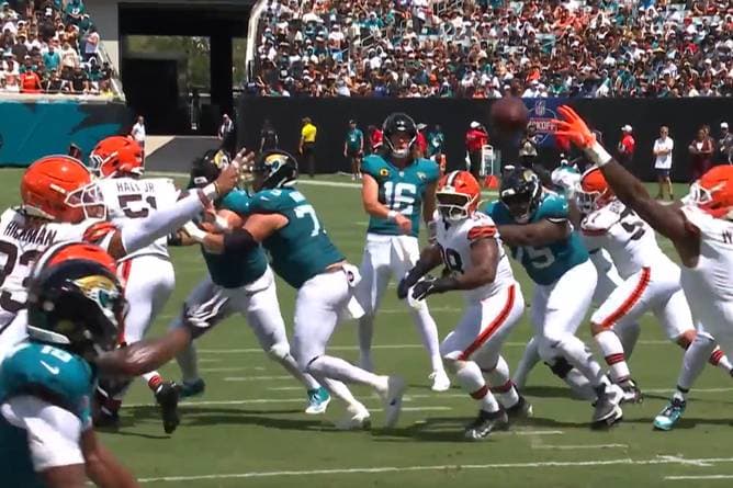 Historisch! Quarterback knackt irre Schallmauer